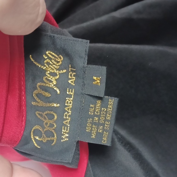 Vintage Bob Mackie Wearable Art Black & Red Button Up Blouse w Embrodered Design - Picture 7 of 8